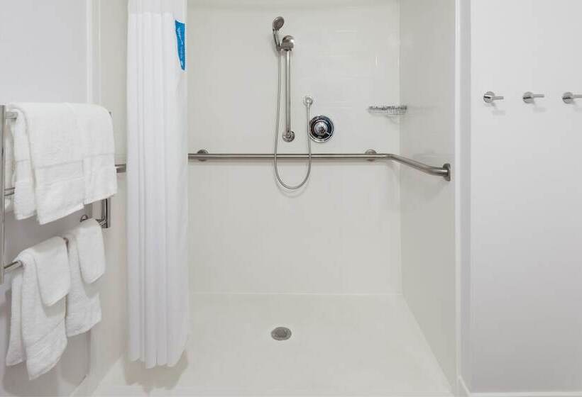 Отель Hampton Inn Atlantaperimeter Center