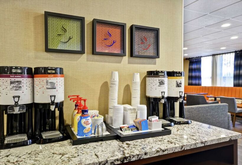 فندق Hampton Inn Auburn