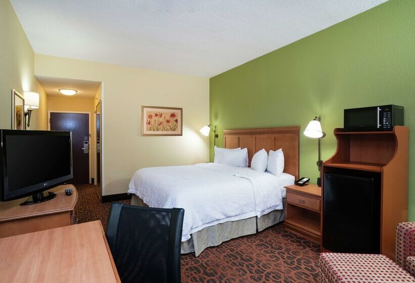 فندق Hampton Inn Bardstown