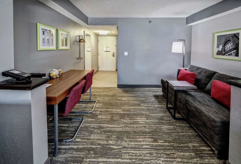 호텔 Hampton Inn Batesville