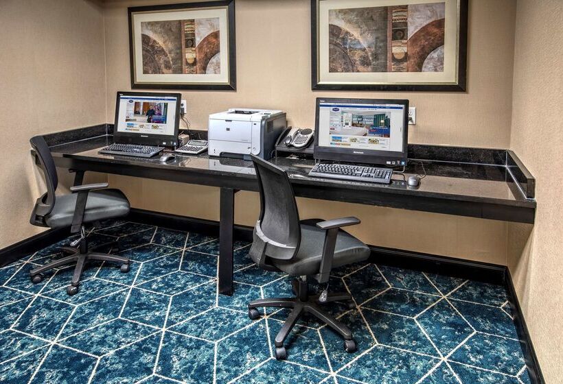 호텔 Hampton Inn Batesville