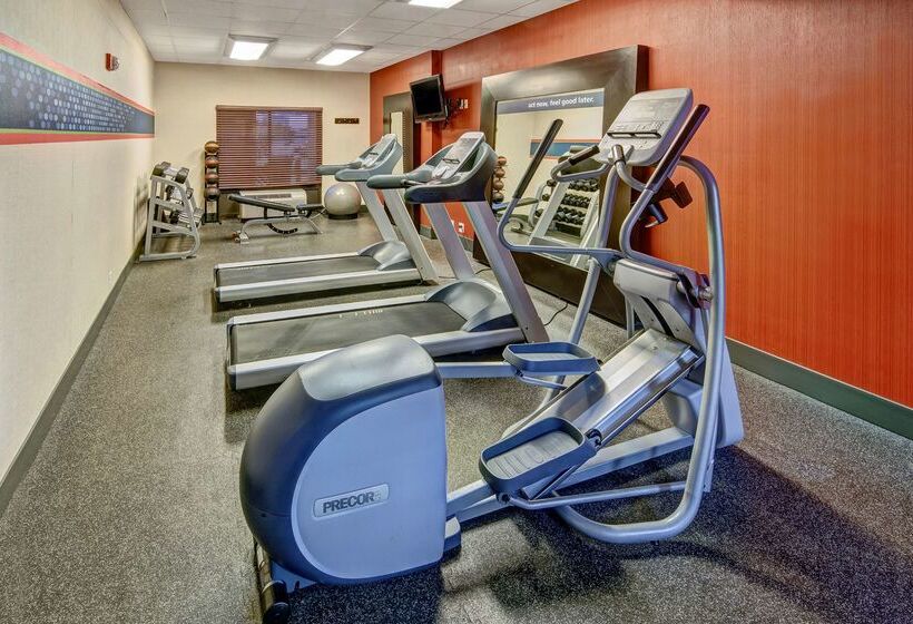 호텔 Hampton Inn Batesville