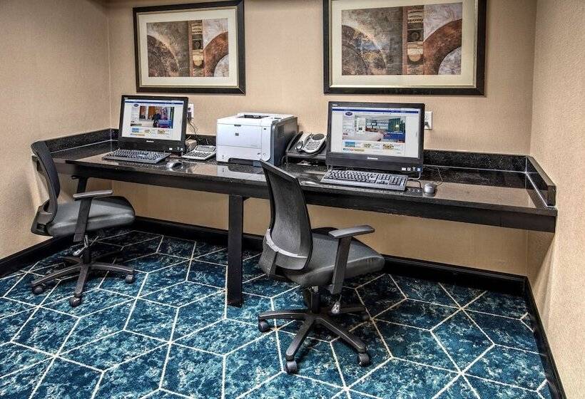 호텔 Hampton Inn Batesville