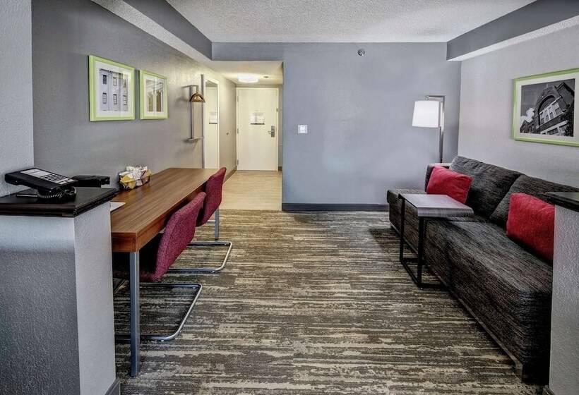 호텔 Hampton Inn Batesville