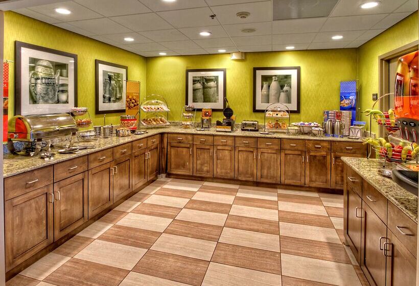 فندق Hampton Inn Beaufort