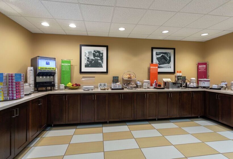 فندق Hampton Inn Bedford