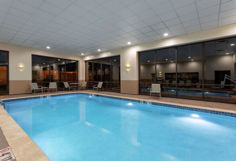 فندق Hampton Inn Bedford