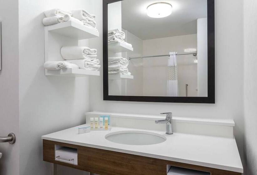 فندق Hampton Inn Bedford