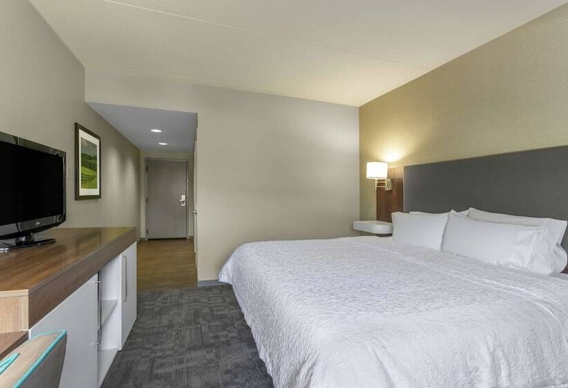 فندق Hampton Inn Bedford