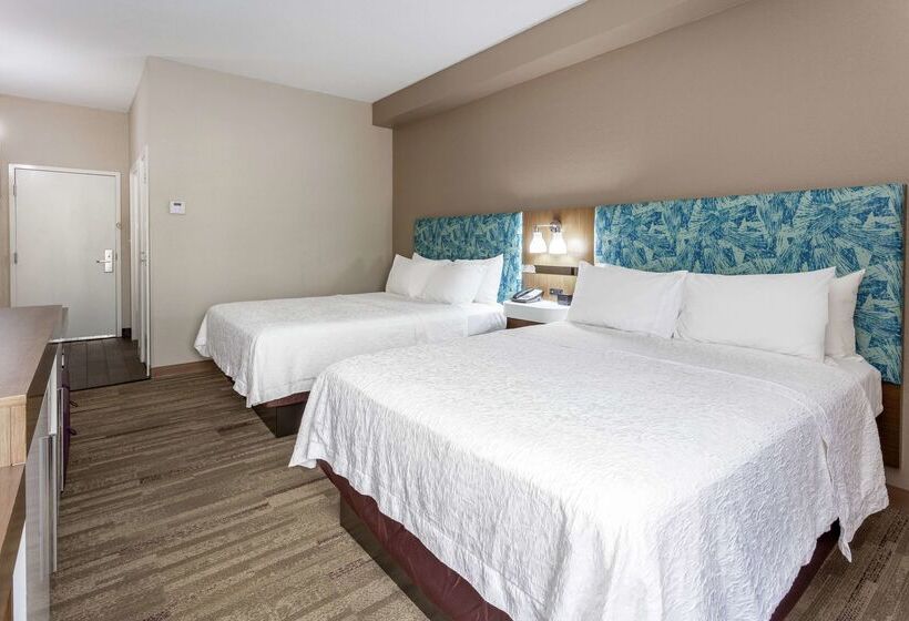 בית מלון כפרי Hampton Inn Biloxi Ocean Springs