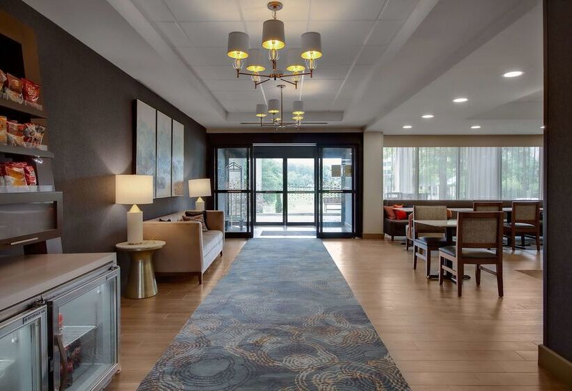 ホテル Hampton Inn Birminghamcolonnade 280