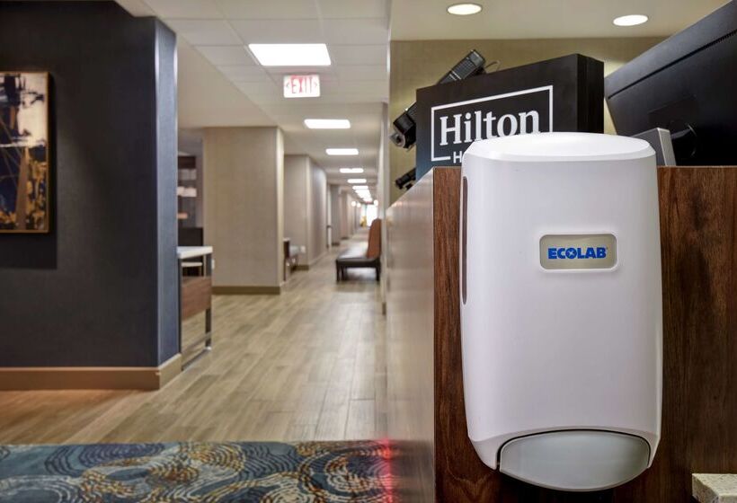 ホテル Hampton Inn Birminghamcolonnade 280