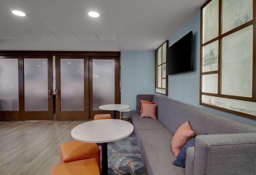 ホテル Hampton Inn Birminghamcolonnade 280