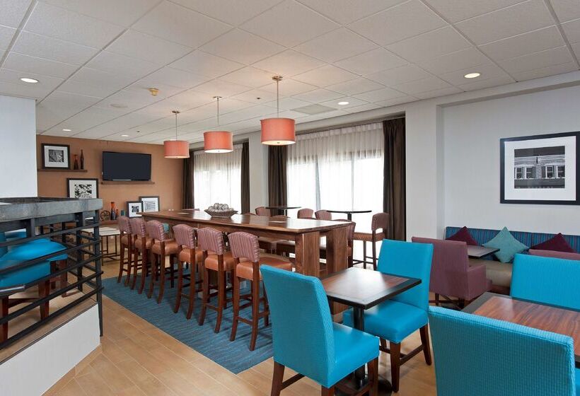 호텔 Hampton Inn Bloomington