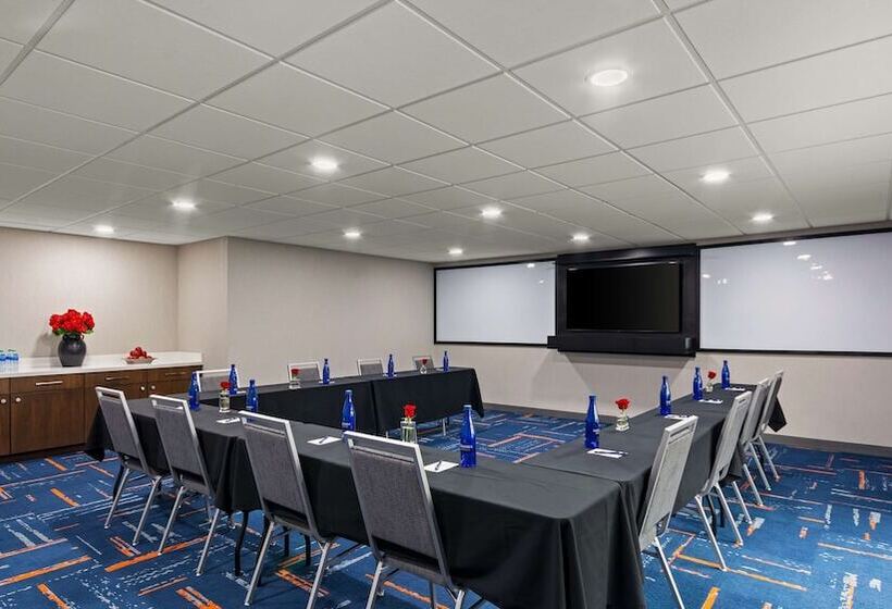 호텔 Hampton Inn Bloomington