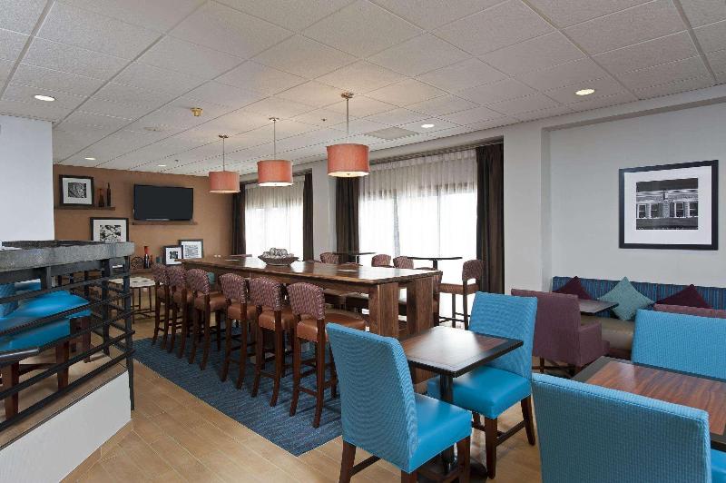 호텔 Hampton Inn Bloomington