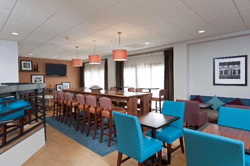 호텔 Hampton Inn Bloomington