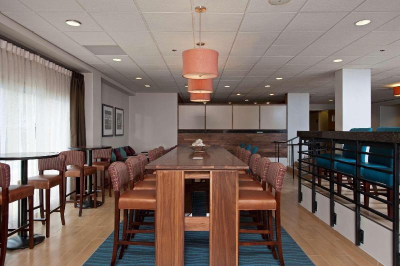 호텔 Hampton Inn Bloomington