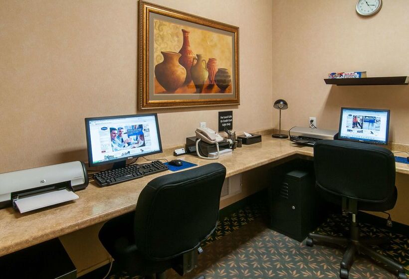 בית מלון כפרי Hampton Inn Boise  Airport