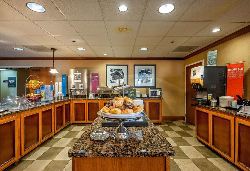 בית מלון כפרי Hampton Inn By Hilton Bowling Green