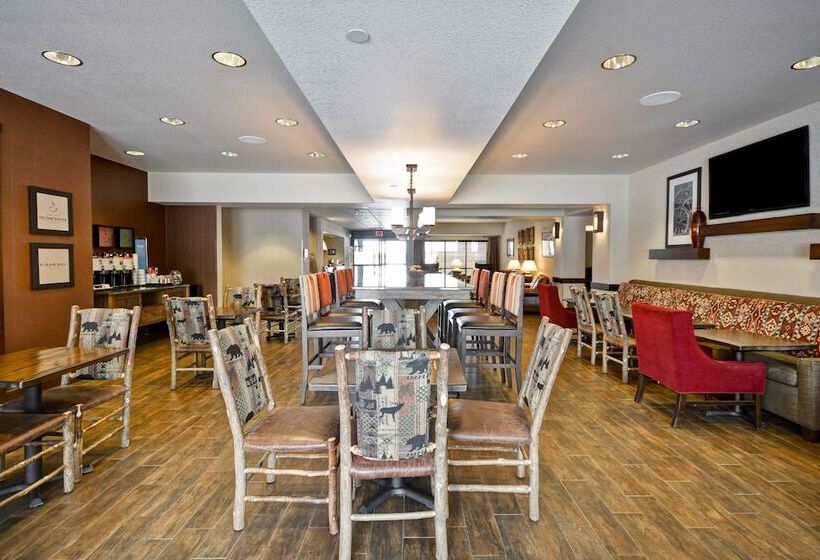 هتل Hampton Inn Bozeman