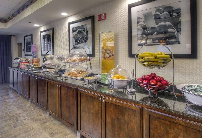 호텔 Hampton Inn Bristol