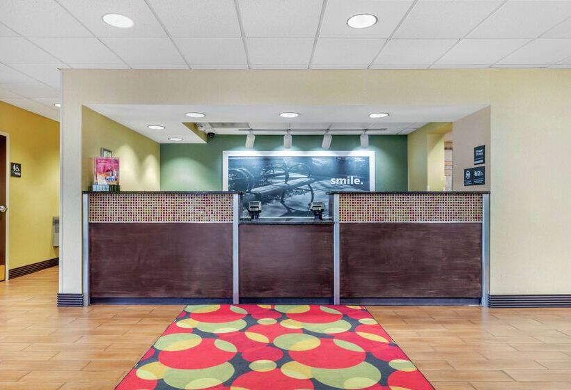 فندق Hampton Inn Brookhaven