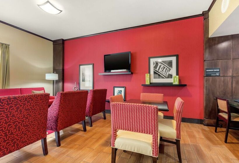 فندق Hampton Inn Brookhaven