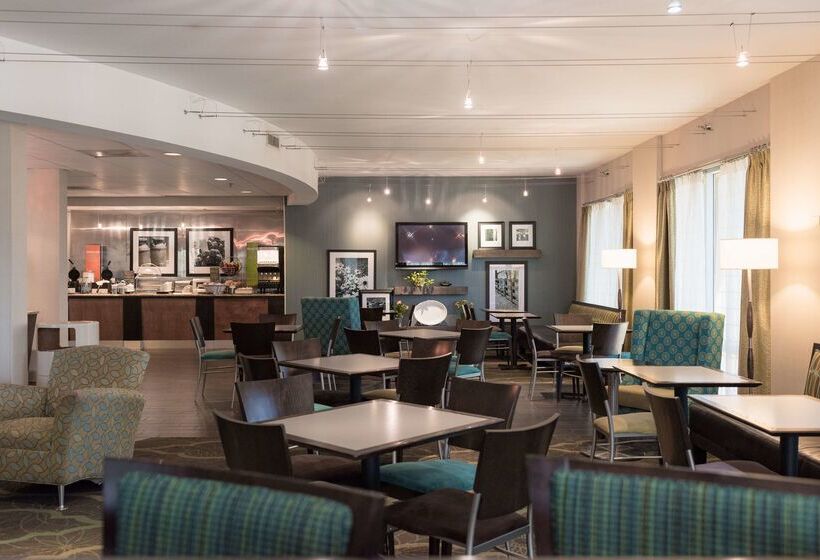 בית מלון כפרי Hampton Inn Brooksville Dade