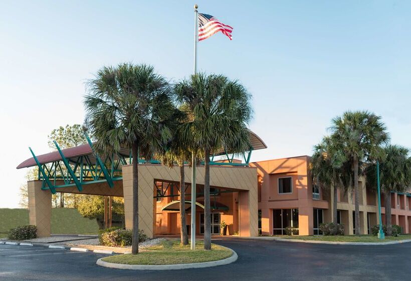 فندق Hampton Inn Brooksville Dade
