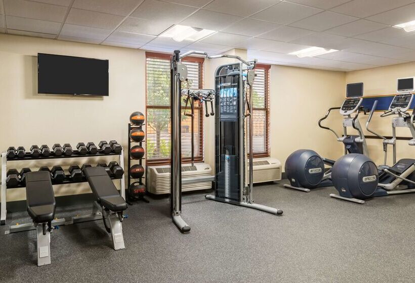 Отель Hampton Inn Buffaloairport/galleria Mall