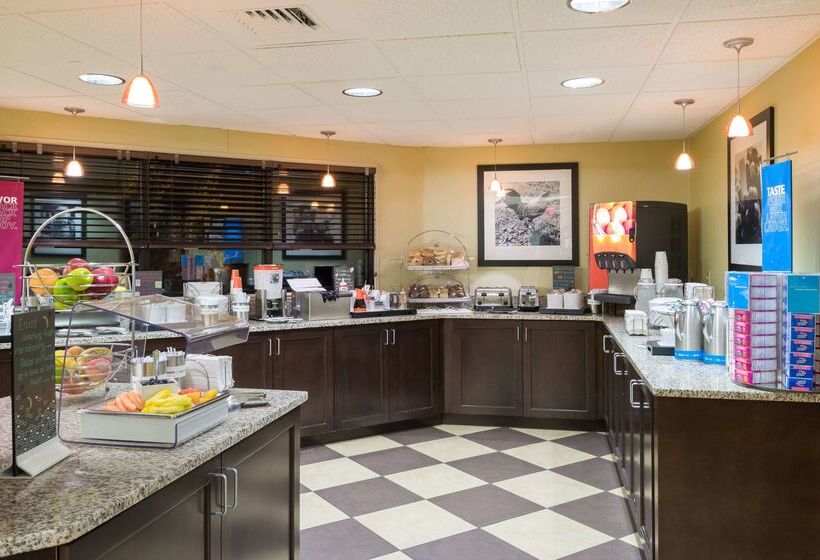 酒店 Larkspur Landing Carlisle