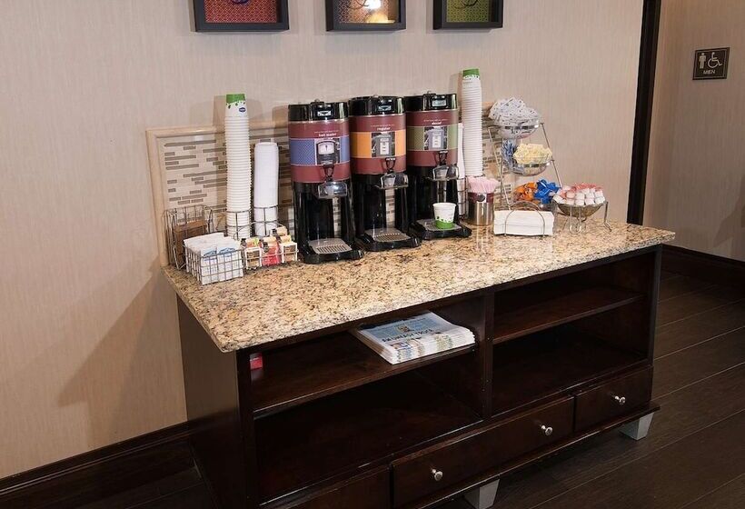 酒店 Hampton Inn Carlstadtat The Meadowlands