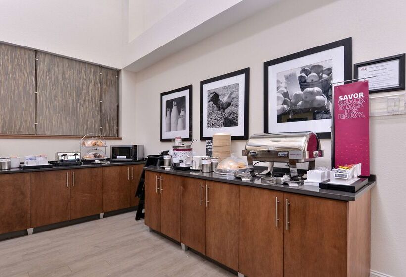 فندق Hampton Inn Cartersville