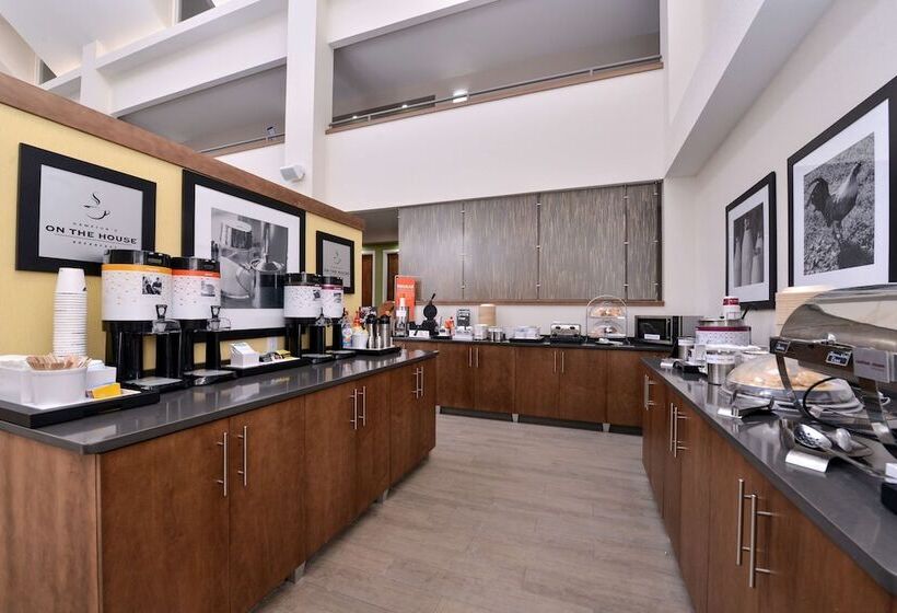 فندق Hampton Inn Cartersville