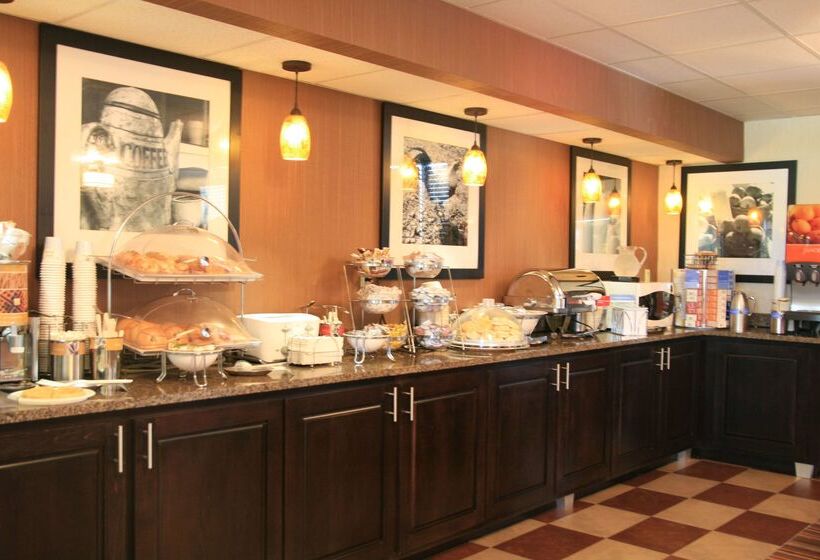 فندق Hampton Inn By Hilton Clarksville