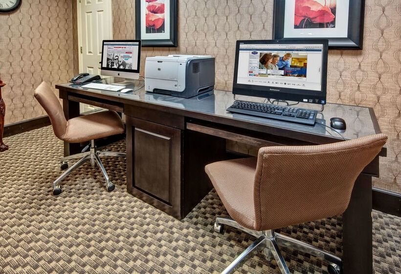 酒店 Hampton Inn By Hilton Clarksville