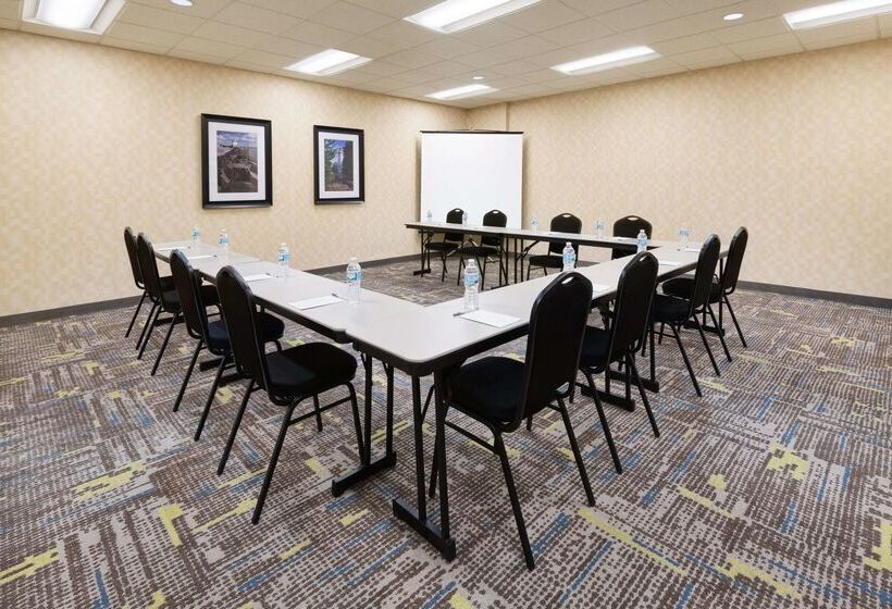 בית מלון כפרי Hampton Inn Clevelanddowntown