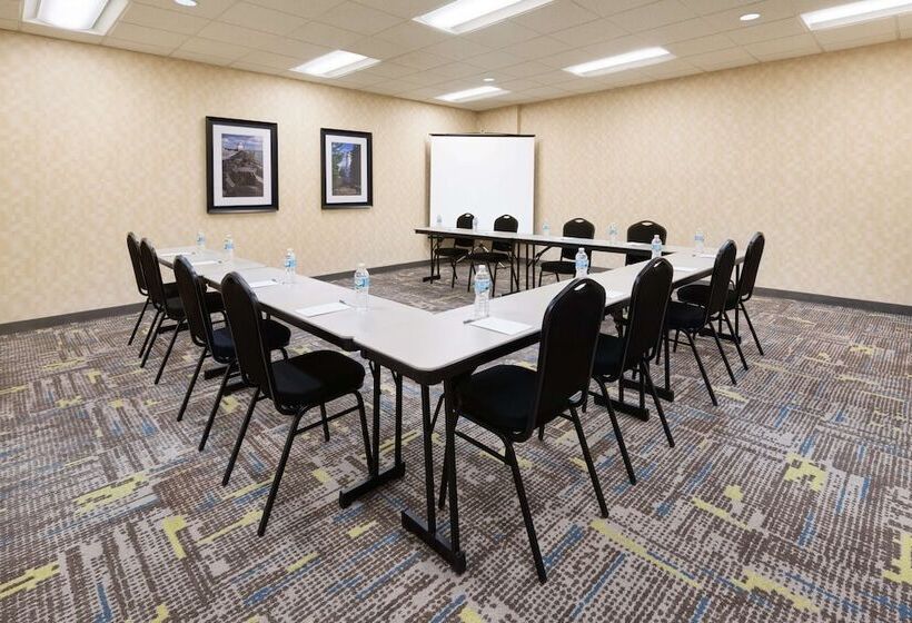 בית מלון כפרי Hampton Inn Clevelanddowntown