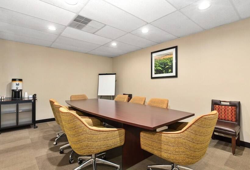 فندق Hampton Inn Collinsville