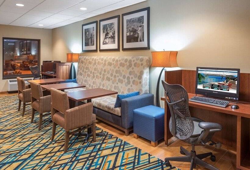 فندق Hampton Inn Columbia