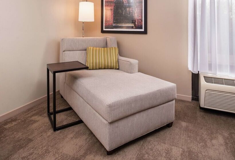 هتل Hampton Inn Columbia Northeastfort Jackson Area