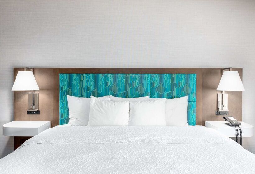 Отель Hampton Inn Columbus/dublin