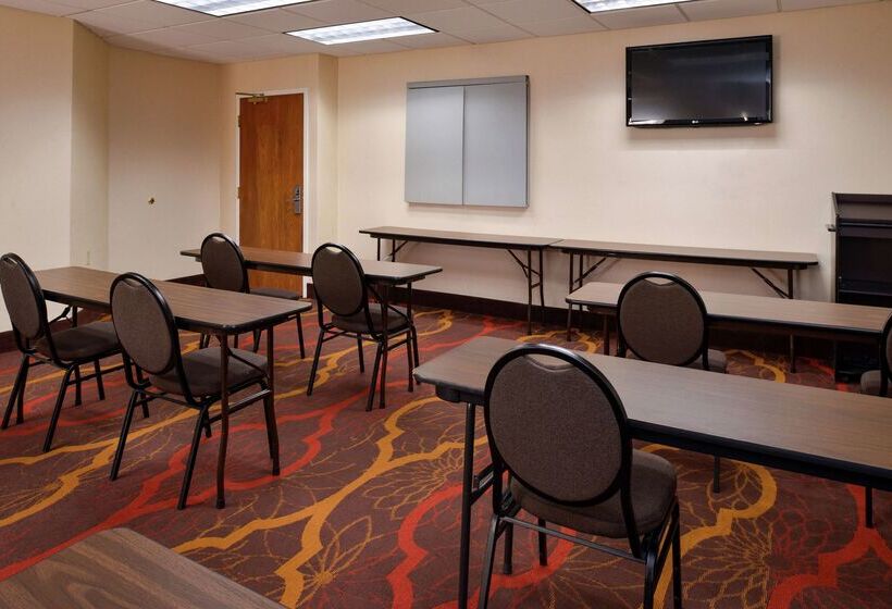 호텔 Hampton Inn Columbus East