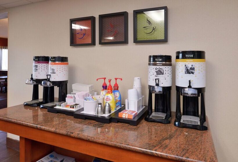 호텔 Hampton Inn Columbus East