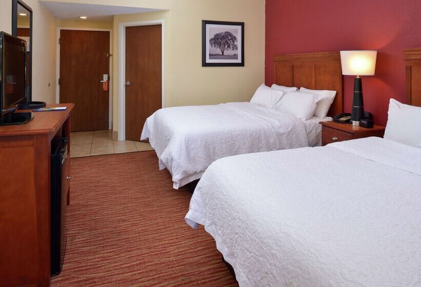 호텔 Hampton Inn Columbus East