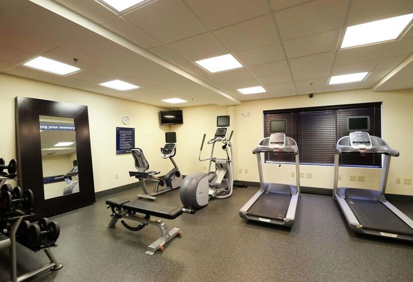 בית מלון כפרי Hampton Inn Columbus South