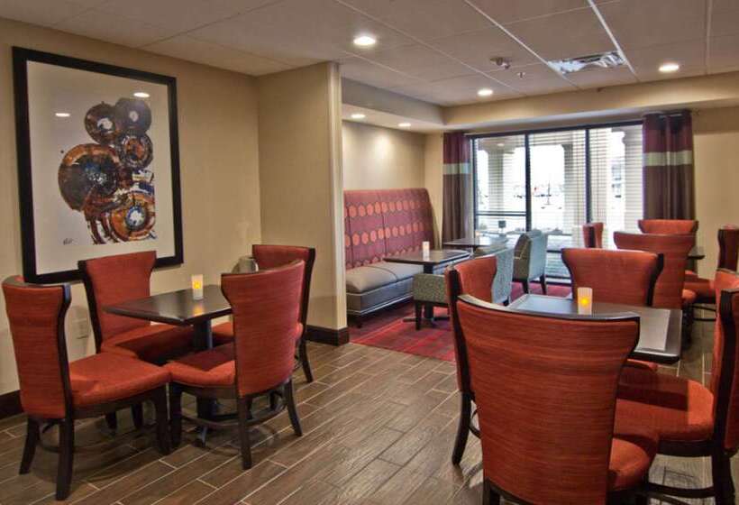 בית מלון כפרי Hampton Inn Columbus South
