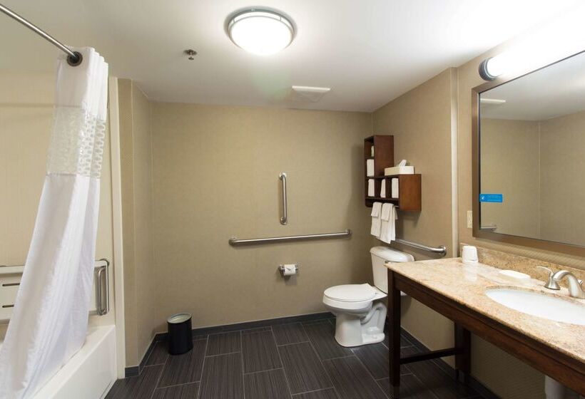 בית מלון כפרי Hampton Inn Columbus South