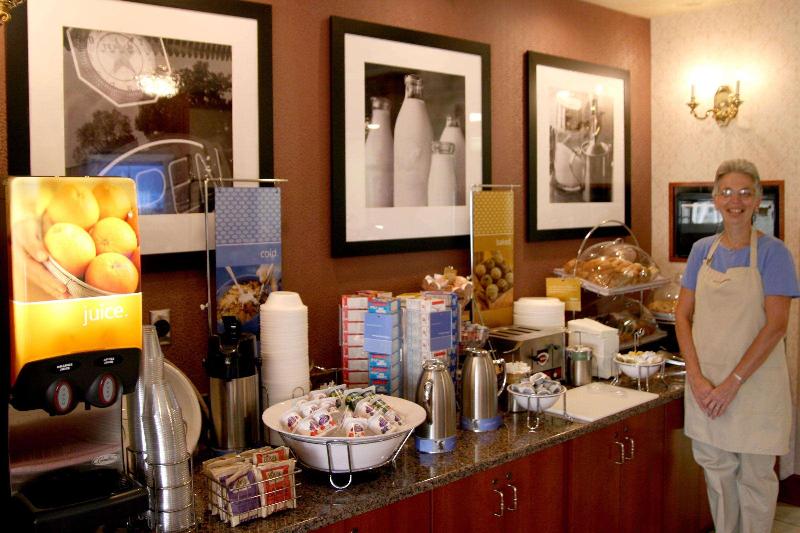 בית מלון כפרי Hampton Inn Columbus South